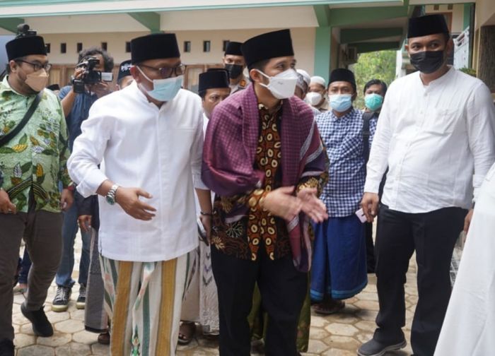 Kunjungi Sampang, Wagub Jatim Ingin Pertanian Bisa Atasi Kemiskinan Kunjungi Sampang, Wagub Jatim Ingin Pertanian Bisa Atasi Kemiskinan
