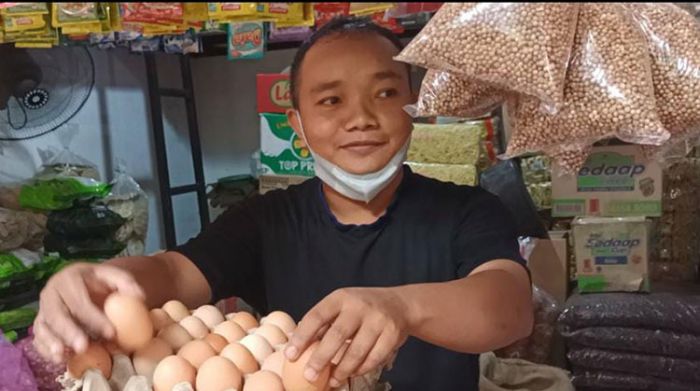 Dua Pekan Harga Telur di Tuban Merkoket, Diskopumdag: Harga Pakan Juga Naik Dua Pekan Harga Telur di Tuban Merkoket, Diskopumdag: Harga Pakan Juga Naik