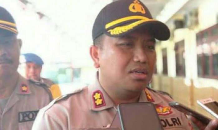 Jamin Keamanan Pilkades Serentak, Kapolres akan Tindak Tegas Perusuh yang Bawa Sajam Jamin Keamanan Pilkades Serentak, Kapolres akan Tindak Tegas Perusuh yang Bawa Sajam