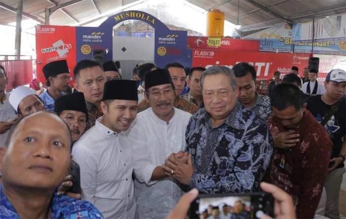Berkunjung ke Madura Bersama SBY, Emil Dardak Paling Diidolakan Pemilih Pemula Berkunjung ke Madura Bersama SBY, Emil Dardak Paling Diidolakan Pemilih Pemula