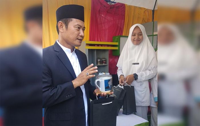 Wujudkan Santripreneur, Upaya Pasangan Yesbro Kembangkan Ekonomi Pesantren