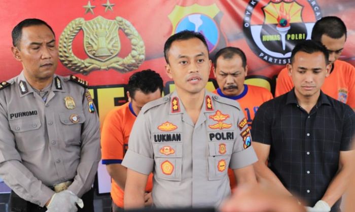 Tiga Pemalsu Dokumen untuk Paspor Diringkus Polisi, Satu DPO Tiga Pemalsu Dokumen untuk Paspor Diringkus Polisi, Satu DPO
