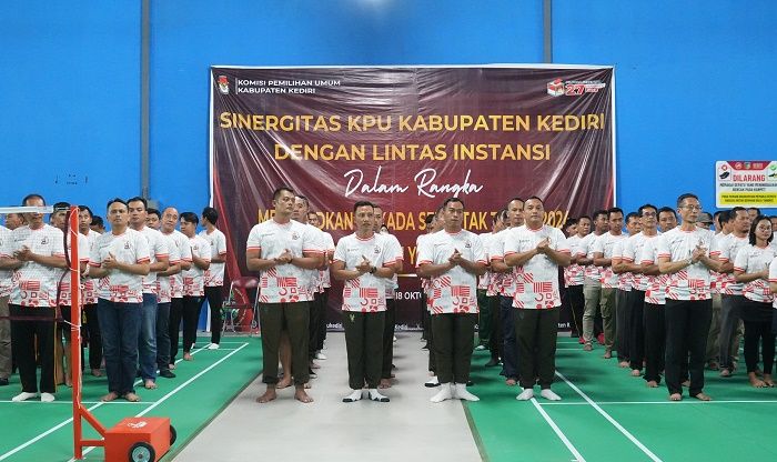Sukseskan Pilkada, Olahraga Sarana Komunikasi Lintas Instansi, Pemkab Kediri Beri Apresiasi KPU Sukseskan Pilkada, Olahraga Sarana Komunikasi Lintas Instansi, Pemkab Kediri Beri Apresiasi KPU