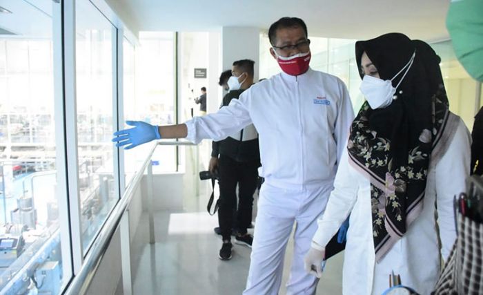 Tinjau Prokes Pabrik Kawasan NIP, Bupati Ikfina Tekankan Perusahaan Miliki Tempat Isolasi Covid-19 Tinjau Prokes Pabrik Kawasan NIP, Bupati Ikfina Tekankan Perusahaan Miliki Tempat Isolasi Covid-19