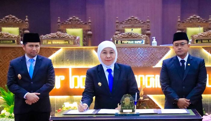 Pemprov dan DPRD Jatim Setujui 2 Raperda Strategis