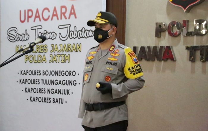 Kapolda Jatim Pimpin Sertijab 4 Kapolres Jajaran Kapolda Jatim Pimpin Sertijab 4 Kapolres Jajaran
