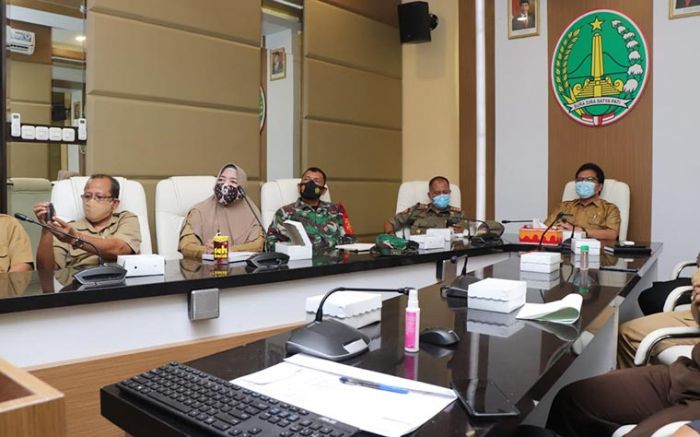 Pemkot Ikuti Rakor Virtual Bersama Menkopolhukam, Ini 15 Hal Baru di TPS Saat Pilkada Masa Pandemi Pemkot Ikuti Rakor Virtual Bersama Menkopolhukam, Ini 15 Hal Baru di TPS Saat Pilkada Masa Pandemi