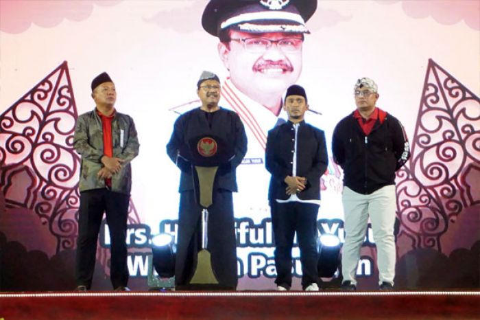 Gus Ipul Pimpin Malam Inagurasi Akulturasi Budaya, Ajak Warga Saksikan Karya Seniman dan Pelajar Gus Ipul Pimpin Malam Inagurasi Akulturasi Budaya, Ajak Warga Saksikan Karya Seniman dan Pelajar