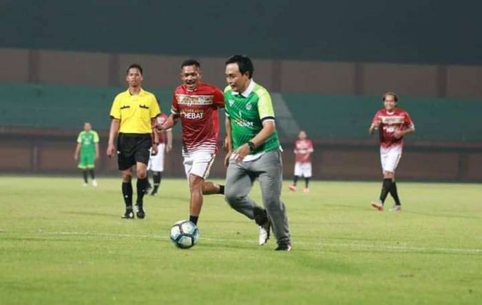 Hadiri Pelantikan Pengurus Askab PSSI Pamekasan, Baddrut Tamam Cetak Satu Gol Hadiri Pelantikan Pengurus Askab PSSI Pamekasan, Baddrut Tamam Cetak Satu Gol