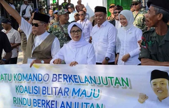 Gandeng Anak Muda, Rini Syarifah Daftar ke KPU Kabupaten Blitar Gandeng Anak Muda, Rini Syarifah Daftar ke KPU Kabupaten Blitar