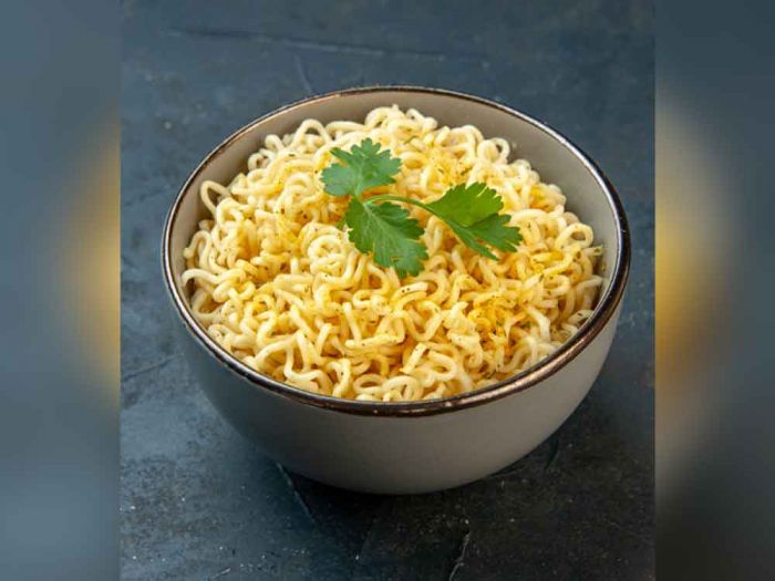 Ternyata Sahur Makan Mi Instan Justru Bikin Cepat Lapar dan Haus? Ini Faktanya