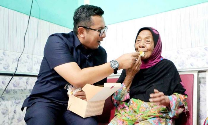 Penuhi Keluhan Warga, Pj Wali Kota Mojokerto Lakukan ini Penuhi Keluhan Warga, Pj Wali Kota Mojokerto Lakukan ini
