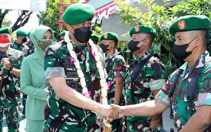 Kunjungi Kodim 0831/Surabaya Timur, Danrem 084/Bhaskara Jaya Berikan Arahan Soal Digitalisasi Kunjungi Kodim 0831/Surabaya Timur, Danrem 084/Bhaskara Jaya Berikan Arahan Soal Digitalisasi