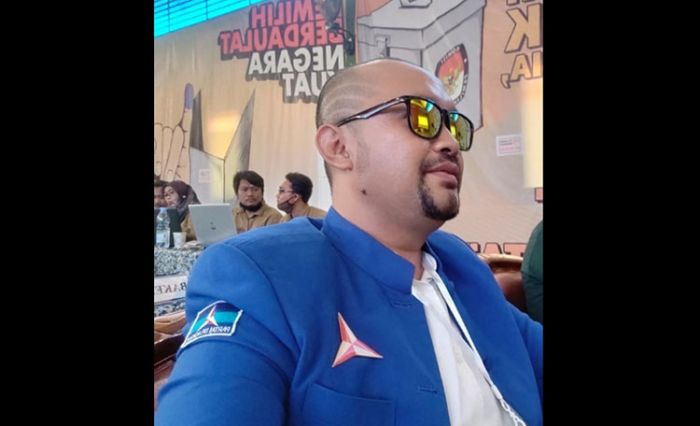 Najib Alfalaq Kawal Suara Ikbar di Sidang Rekapitulasi Penghitungan Surat Suara Pilbup Mojokerto Najib Alfalaq Kawal Suara Ikbar di Sidang Rekapitulasi Penghitungan Surat Suara Pilbup Mojokerto