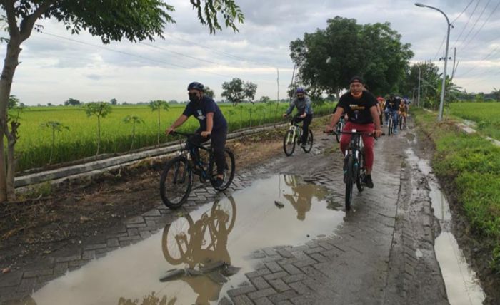 Fraksi PDIP DPRD Gresik Minta Penanganan JPD Dikembalikan ke Desa, Jika DPUTR Tak Mampu Fraksi PDIP DPRD Gresik Minta Penanganan JPD Dikembalikan ke Desa, Jika DPUTR Tak Mampu