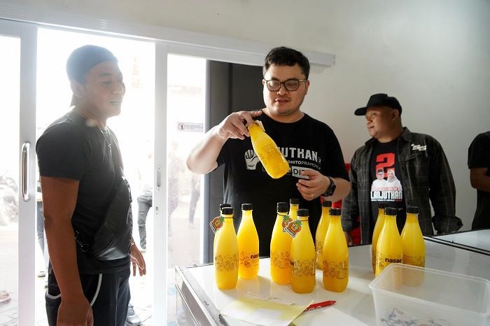 Nanas Kediri Kini Sudah Jadi Minuman Khas, Dhito Dorong segera Urus Izin BPOM Nanas Kediri Kini Sudah Jadi Minuman Khas, Dhito Dorong segera Urus Izin BPOM