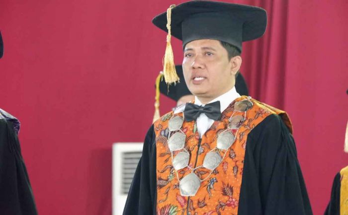 Menguatkan Jejaring untuk Penguatan Dana Abadi demi Kemanusiaan-Kemahasiswaan Menguatkan Jejaring untuk Penguatan Dana Abadi demi Kemanusiaan-Kemahasiswaan