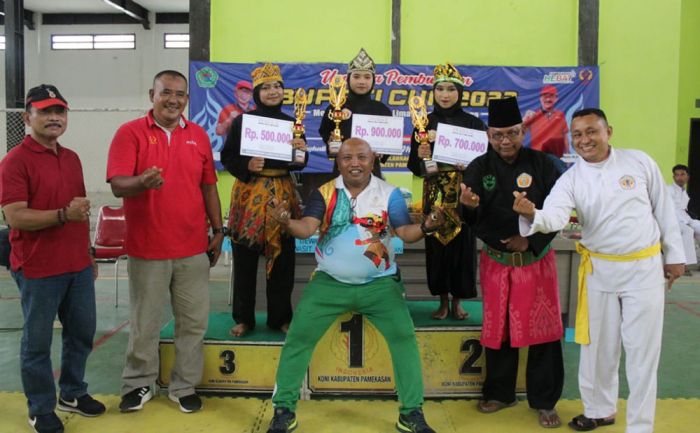 Kejuaraan Pencak Silat Bupati Cup 2022 antar Pelajar Pamekasan Berakhir, ini Para Juaranya Kejuaraan Pencak Silat Bupati Cup 2022 antar Pelajar Pamekasan Berakhir, ini Para Juaranya