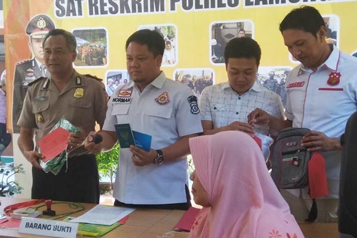 Tipu Jamaah Calon Haji, Eks Kades Pucangtelu Diciduk Polisi Tipu Jamaah Calon Haji, Eks Kades Pucangtelu Diciduk Polisi