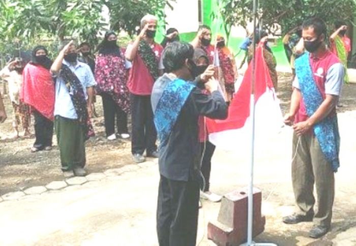 Penyandang Disabilitas di Blitar Gelar Upacara Peringati HUT Kemerdekaan RI ke-75 