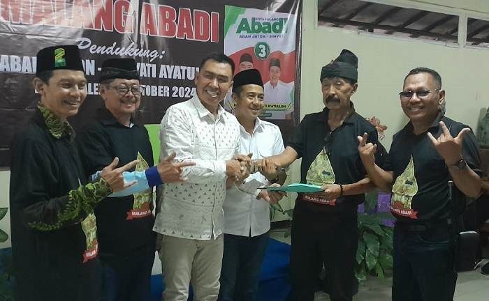 Dihujat, Difitnah, APK Disobeki, Abah Anton Minta Pendukung Abadi Tetap Santun Dihujat, Difitnah, APK Disobeki, Abah Anton Minta Pendukung Abadi Tetap Santun