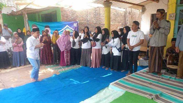 Kampanye Perdana, Gus Barra-dr Rizal Langsung Menggebrak Enam Titik Lokasi di Jatirejo Kampanye Perdana, Gus Barra-dr Rizal Langsung Menggebrak Enam Titik Lokasi di Jatirejo