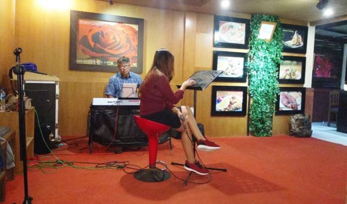 Bersantai Nikmati Live Musik dan Deburan Ombak di Restoran Sea View Pantai Teleng Ria Pacitan Bersantai Nikmati Live Musik dan Deburan Ombak di Restoran Sea View Pantai Teleng Ria Pacitan