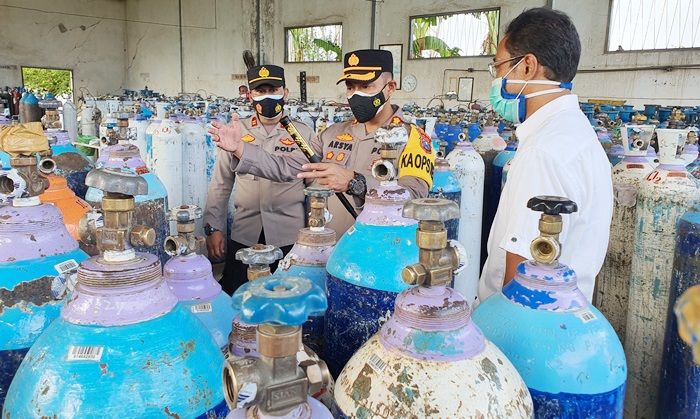 Pastikan Ketersediaan Tabung Oksigen Aman, Wali Kota dan Kapolres Probolinggo Sidak PT Samator Pastikan Ketersediaan Tabung Oksigen Aman, Wali Kota dan Kapolres Probolinggo Sidak PT Samator