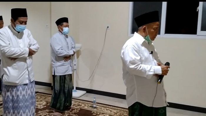 Dengar Guru Tak Digaji Penuh, Kiai Asep Ajak Sekolah Islam Studi Banding ke Amanatul Ummah Dengar Guru Tak Digaji Penuh, Kiai Asep Ajak Sekolah Islam Studi Banding ke Amanatul Ummah