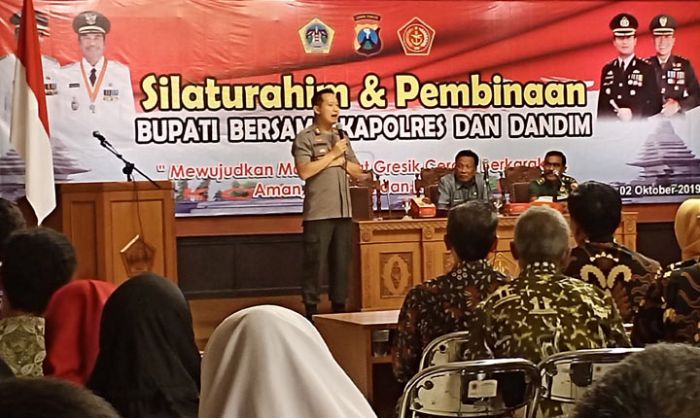 Larang Siswa Demo, Kapolres Gresik Ajak Kepala Sekolah Deklarasi Larang Siswa Demo, Kapolres Gresik Ajak Kepala Sekolah Deklarasi