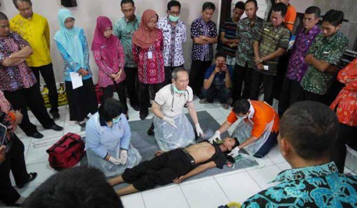 Tingkatkan Mutu Pelayanan, Dinkes Tuban Latih PPGD Ratusan Tenaga Medis Tingkatkan Mutu Pelayanan, Dinkes Tuban Latih PPGD Ratusan Tenaga Medis