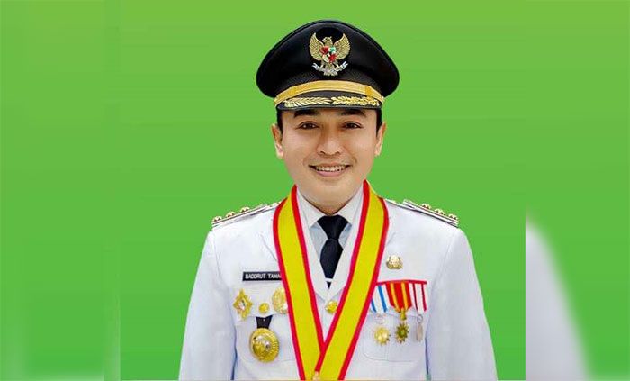 Bupati Pamekasan Berkomitmen untuk Membela Ekonomi Masyarakat Kecil Bupati Pamekasan Berkomitmen untuk Membela Ekonomi Masyarakat Kecil