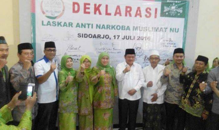 Hadiri Pelantikan Muslimat NU Sidoarjo, Mensos Ajak Orang Tua Cegah Anak Terjerumus Narkoba Hadiri Pelantikan Muslimat NU Sidoarjo, Mensos Ajak Orang Tua Cegah Anak Terjerumus Narkoba