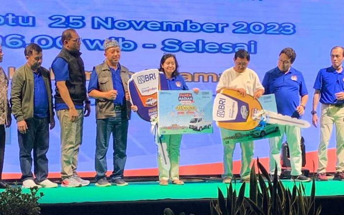 PHS Semester I, BRI Tuban Undi 2 Hadiah Mobil dan Belasan Motor PHS Semester I, BRI Tuban Undi 2 Hadiah Mobil dan Belasan Motor