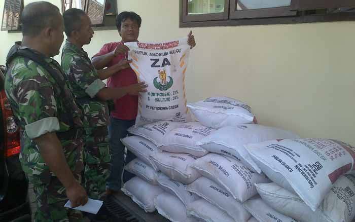 TNI Gagalkan Penyelundupan Pupuk Bersubsidi di Jombang TNI Gagalkan Penyelundupan Pupuk Bersubsidi di Jombang