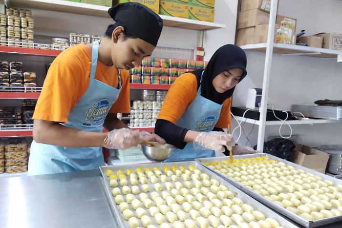 Jelang Lebaran, Kue Kering di Yenni Jelang Lebaran, Kue Kering di Yenni