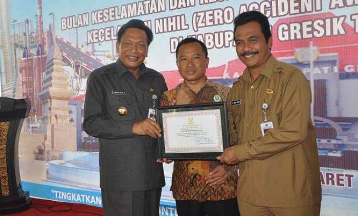 86 Perusahaan di Gresik Dapat Penghargaan ZA 2016 86 Perusahaan di Gresik Dapat Penghargaan ZA 2016