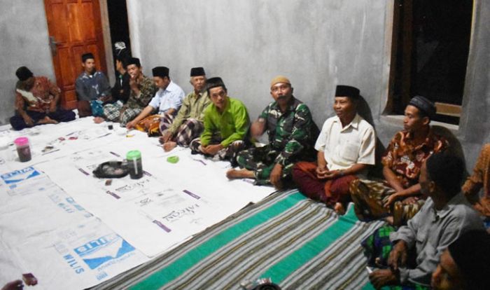 Berbaur dengan Masyarakat, Satgas TMMD 106 Kodim 0818 Malang-Batu Ikut Yasinan Berbaur dengan Masyarakat, Satgas TMMD 106 Kodim 0818 Malang-Batu Ikut Yasinan