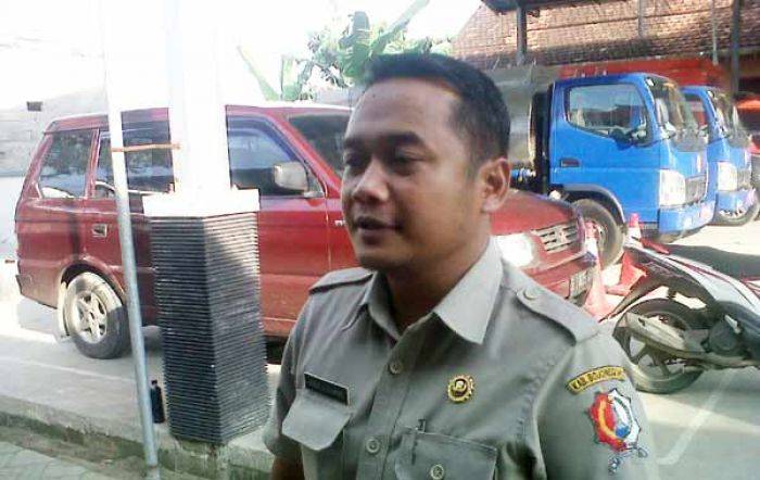 Selain Dua Rumah, Puluhan Rumah di Ngasem Bojonegoro Juga Rusak Akibat Terjangan Angin Selain Dua Rumah, Puluhan Rumah di Ngasem Bojonegoro Juga Rusak Akibat Terjangan Angin
