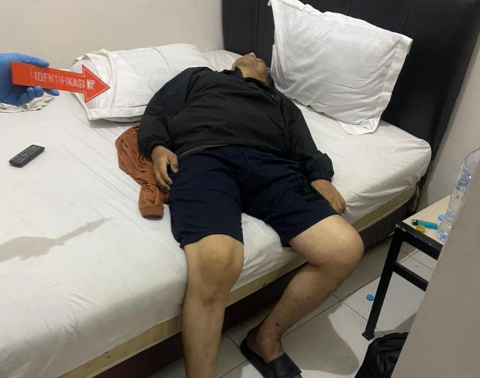 Warga Temanggung Ditemukan Tewas di Kamar Penginapan Kawasan Terminal Bungurasih Warga Temanggung Ditemukan Tewas di Kamar Penginapan Kawasan Terminal Bungurasih