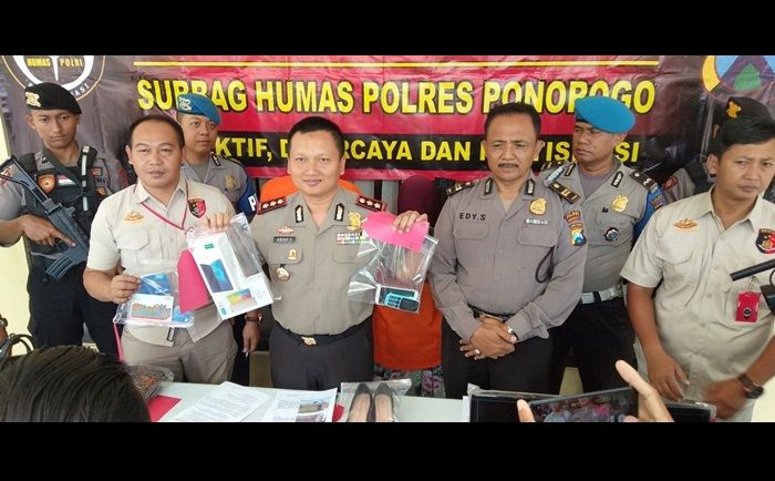 Janjikan Masuk Akpol Tanpa Tes, Pasutri Asal Gresik Kuras Uang Warga Ponorogo Rp 985 Juta