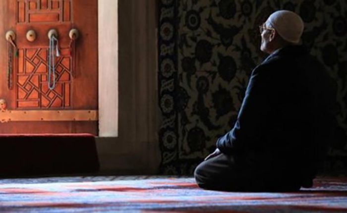 Tafsir Al-Kahfi 42-44: Al-Walayah dan Al-Wilayah Tafsir Al-Kahfi 42-44: Al-Walayah dan Al-Wilayah
