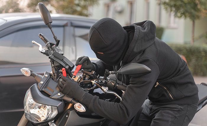 Kena Tipu, Motor Warga Pucanganom Sidoarjo Digondol Maling