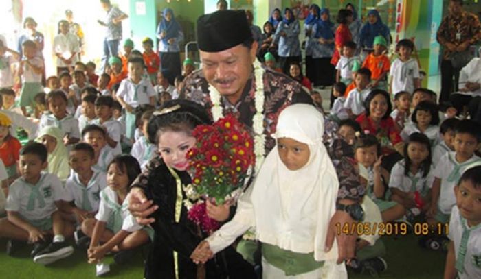 Kunjungi SDK Santo Bernadus, Wali Kota Madiun Tekankan Pentingnya Pendidikan Karakter