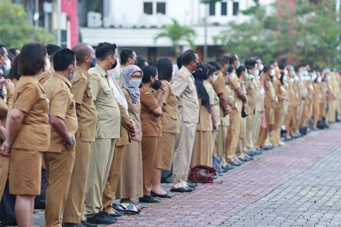 Kurangi Kepadatan Lalu Lintas, ASN Pemkab Kebumen Dipersilakan Ambil Cuti Tambahan Kurangi Kepadatan Lalu Lintas, ASN Pemkab Kebumen Dipersilakan Ambil Cuti Tambahan