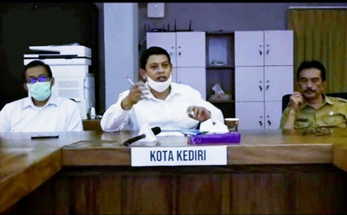 Perum Permata Jingga Dikarantina, Pemkot Kediri Jamin Ketersediaan Pangan dan Kesehatan Perum Permata Jingga Dikarantina, Pemkot Kediri Jamin Ketersediaan Pangan dan Kesehatan