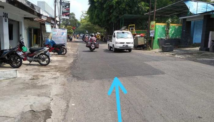 DPUPR Tambal Sulam 12 Titik Jalan Rusak DPUPR Tambal Sulam 12 Titik Jalan Rusak