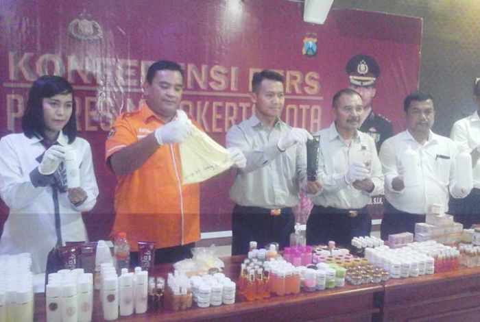Penjualan Kosmetik Ilegal di Kota Mojokerto Dibongkar Polisi Penjualan Kosmetik Ilegal di Kota Mojokerto Dibongkar Polisi