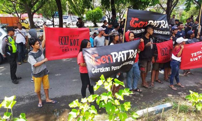 LSM Genpatra Surati KPK dan Hakim Tipikor Jelang Sidang Ketiga Sekda Gresik LSM Genpatra Surati KPK dan Hakim Tipikor Jelang Sidang Ketiga Sekda Gresik