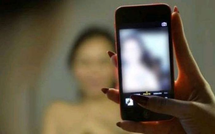 Unggah Foto Telanjang Gadis di bawah Umur, Agus Warga Balongpanggang Dipolisikan Unggah Foto Telanjang Gadis di bawah Umur, Agus Warga Balongpanggang Dipolisikan